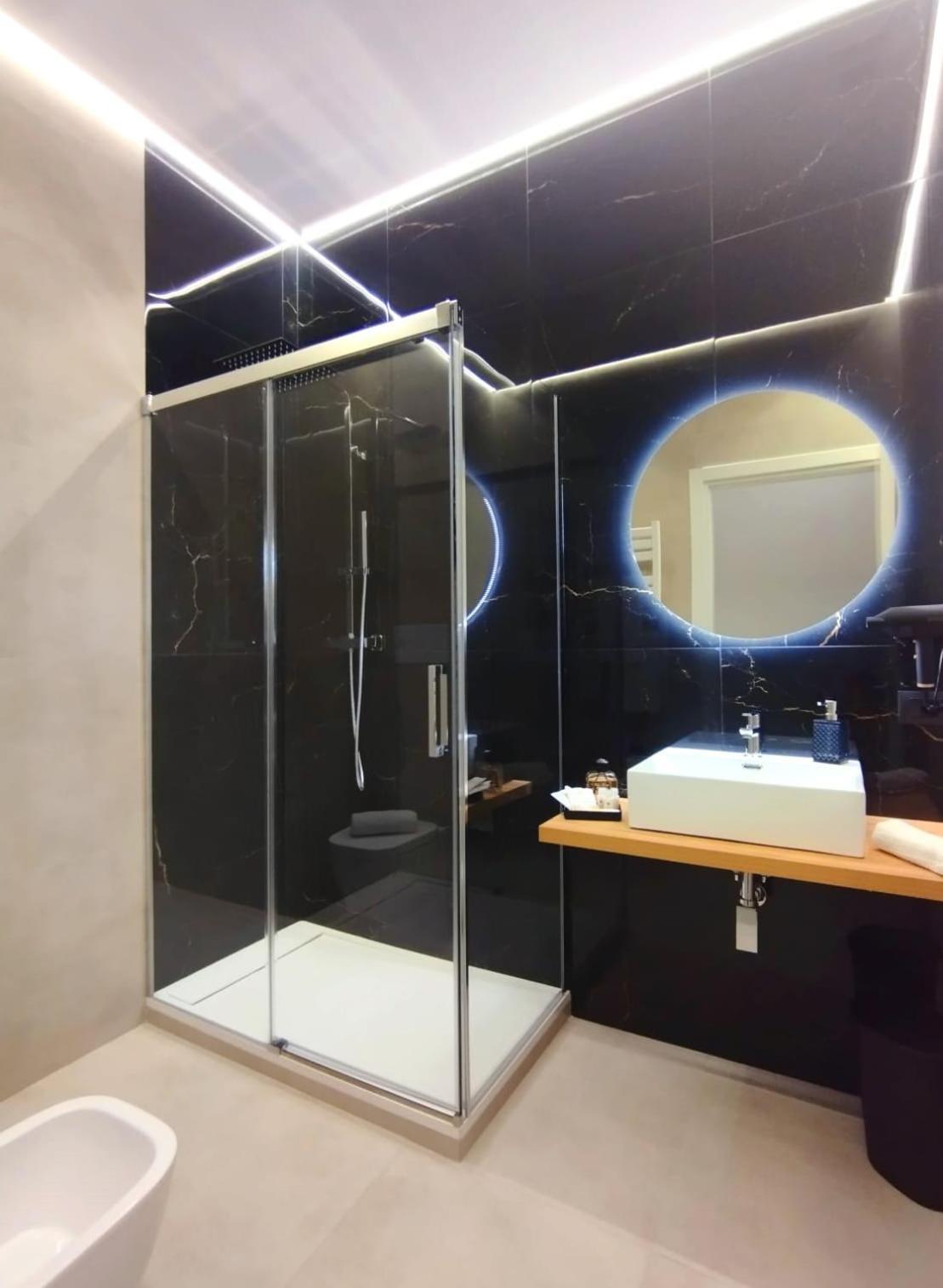 Agatha Modern Elegant Rooms Сант'Агата-ді-Мілітелло Екстер'єр фото